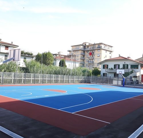 INAUGURATO IL NUOVO PLAYGROUND DEL PALAVINCI. UNA TARGA IN RICORDO DEL GIOVANE ROBERTO FERA